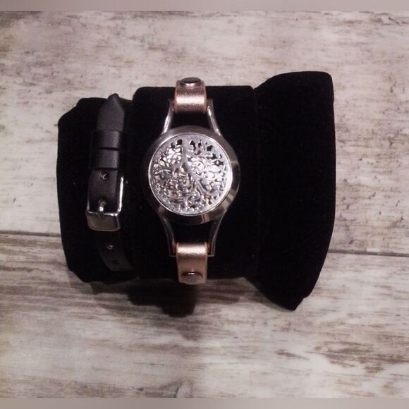 Rose Gold Aromatherapy Bracelet with Extra Black Band - NWOT - Picture 1 of 3